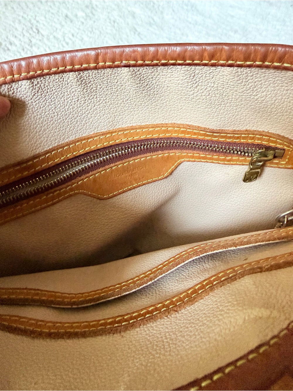 Louis Vuitton Monogram Bucket Bag in Brown & Tan Leather Trim - Picture 9 of 16